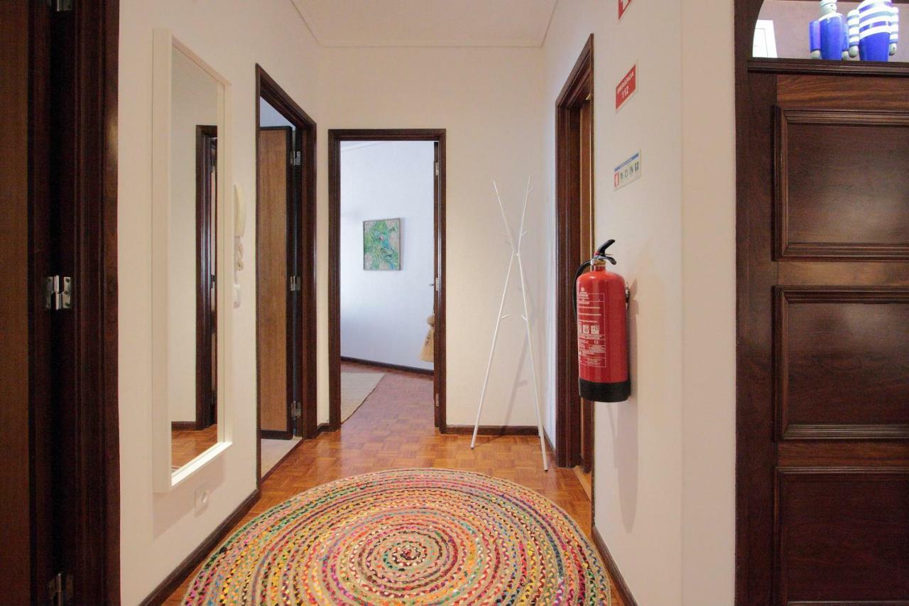 Sailing Apartment Авейру Екстер'єр фото